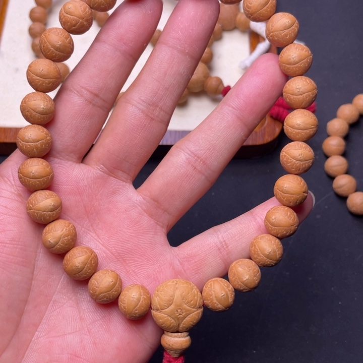 看***山凤眼菩提吊坠凤眼