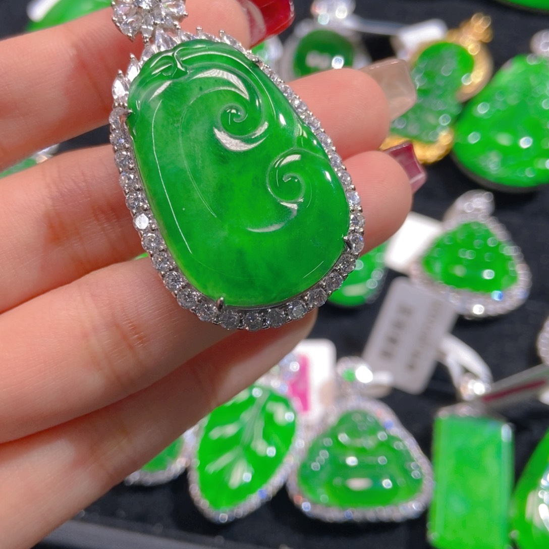 翡翠吊坠(不含链)银S925镶嵌