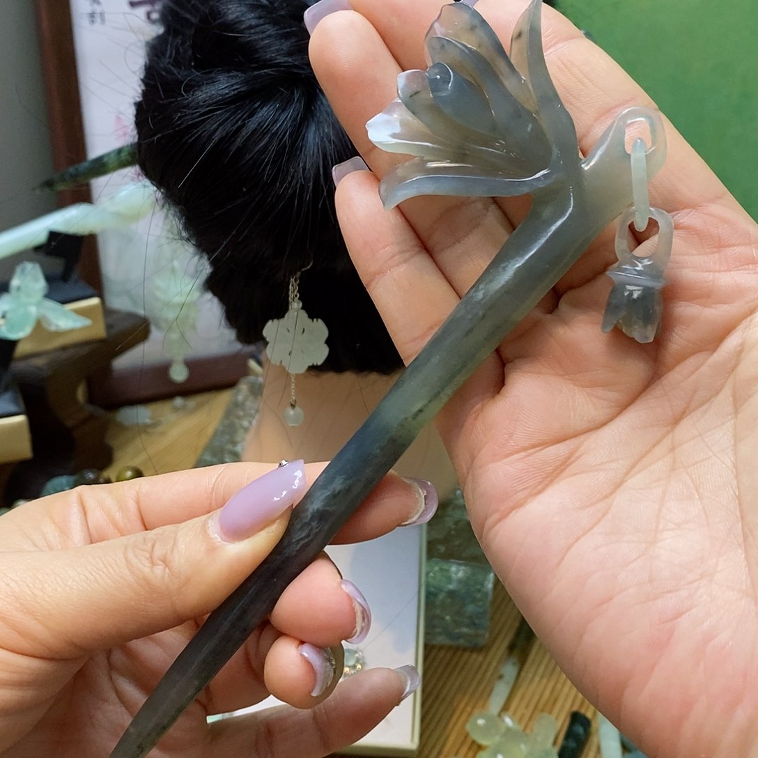 蛇纹石玉发簪未镶嵌