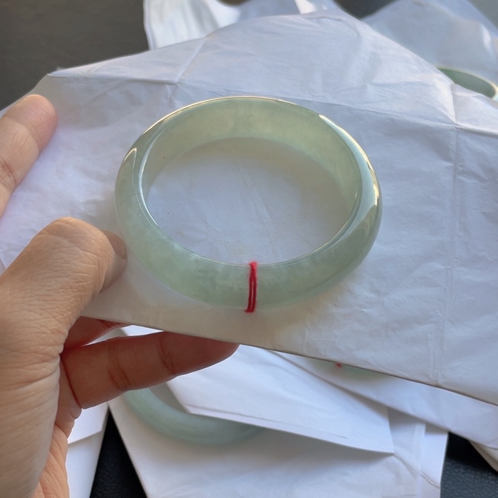 翡翠未镶嵌手镯翡翠手镯