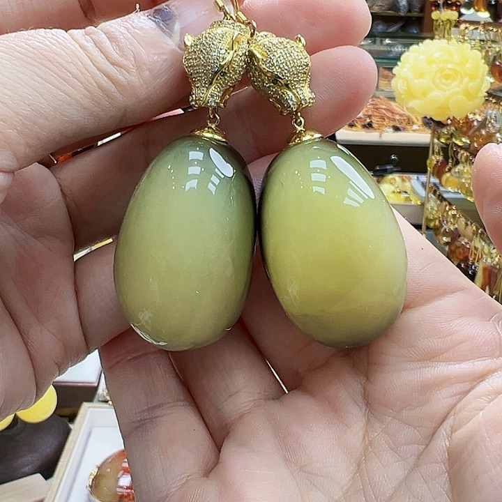 琥珀未镶嵌珠宝奇石