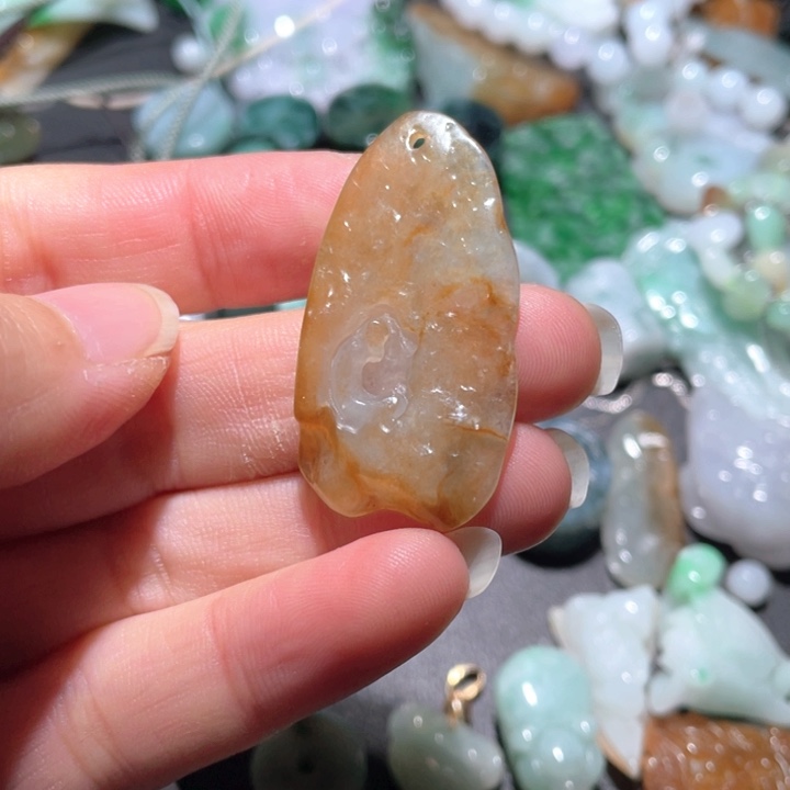 【闪购商品】翡翠颈饰未镶嵌天然翡翠