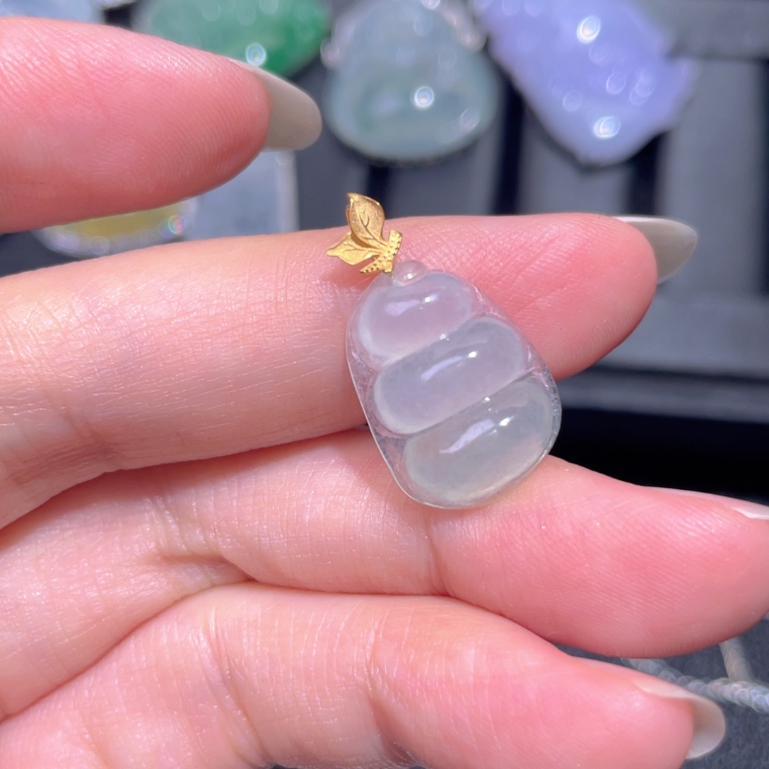 颈饰18K金镶嵌翡翠翡翠