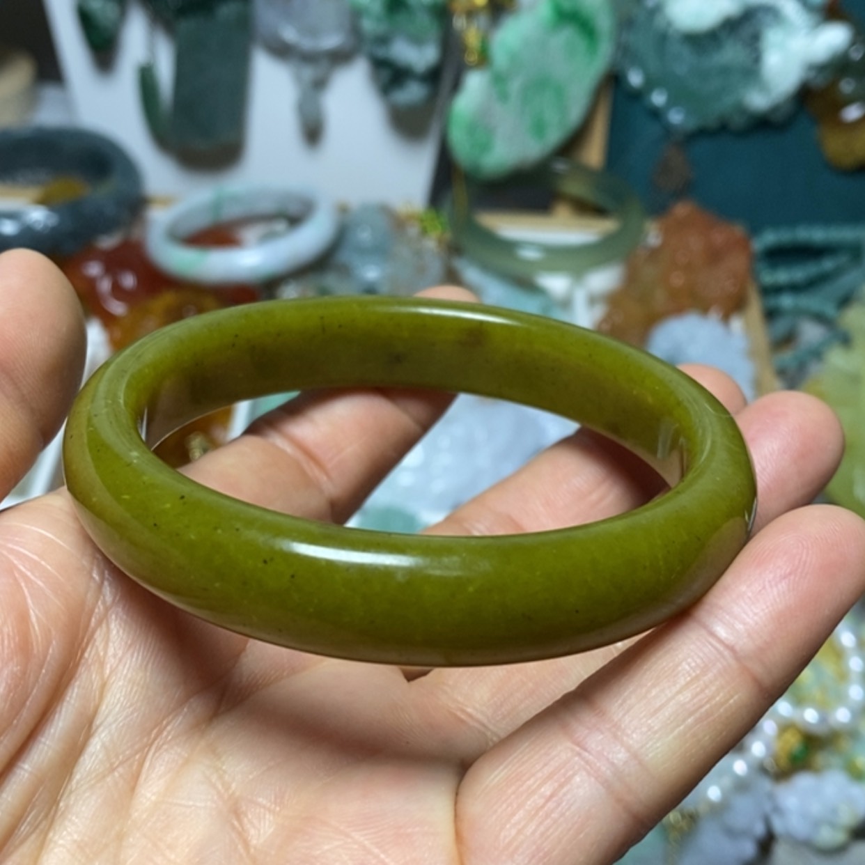 【闪购商品】翡翠吊坠(赠链)未镶嵌