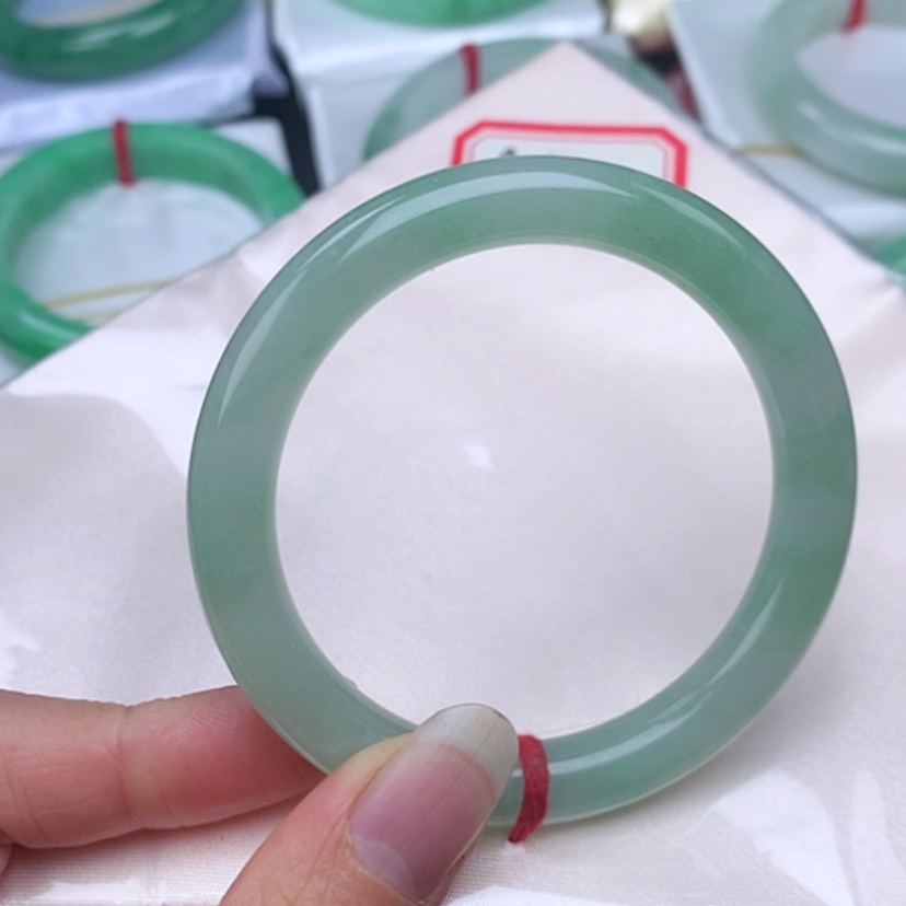 【闪购商品】翡翠戒指未镶嵌           圆条54