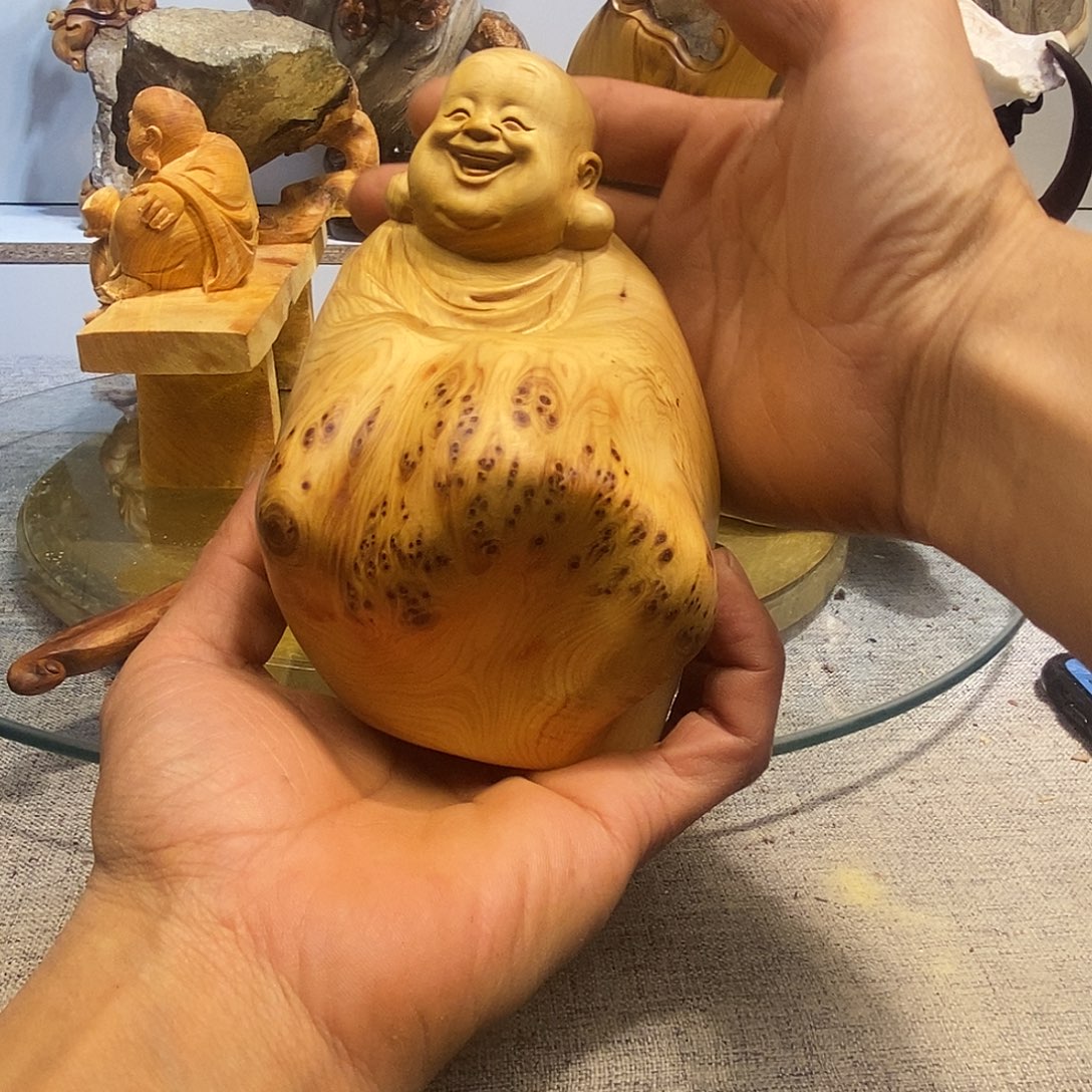 媺***肤柏木（崖柏）迎宾大道交汇处西南角？