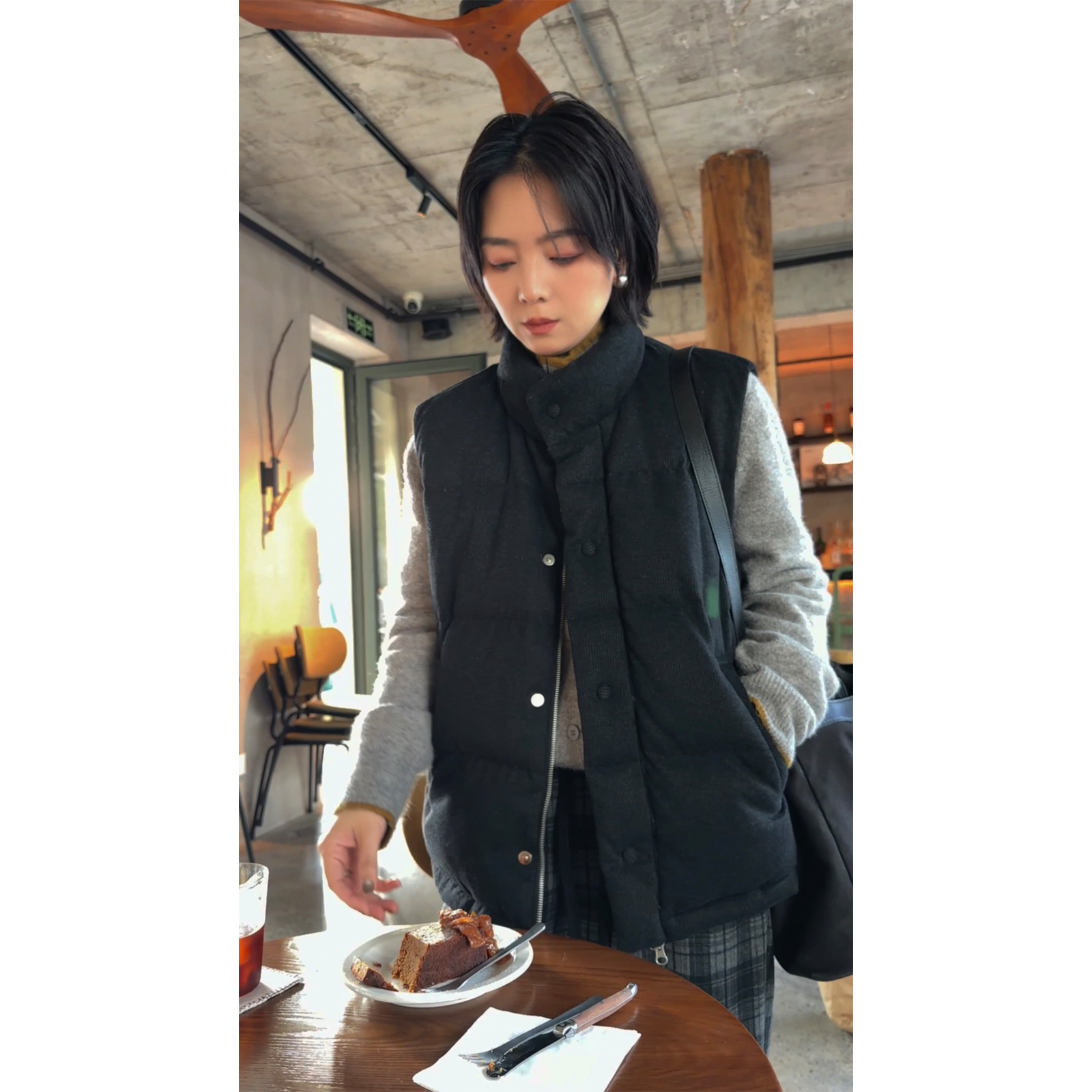 苏安家｜“黑炭羽绒马甲”95白鸭绒磁吸扣超厚实保暖羽绒服马甲外套