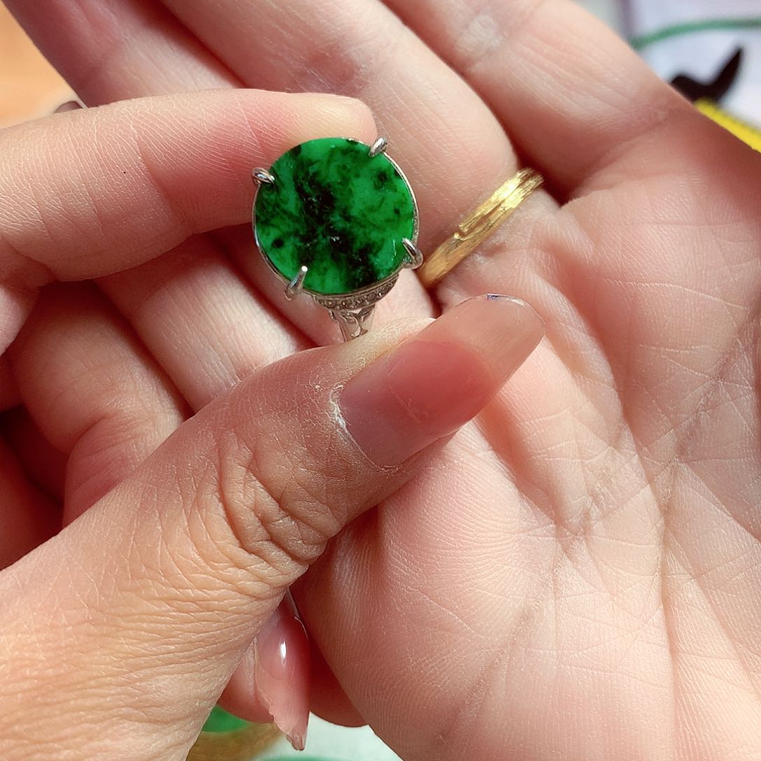 翡翠颈饰银S925镶嵌翡翠