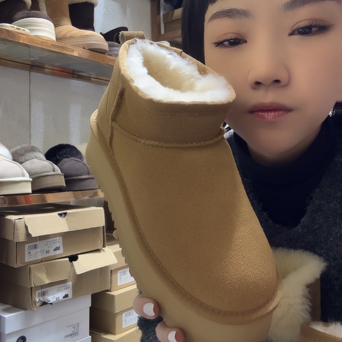 37码栗色雪地靴dm