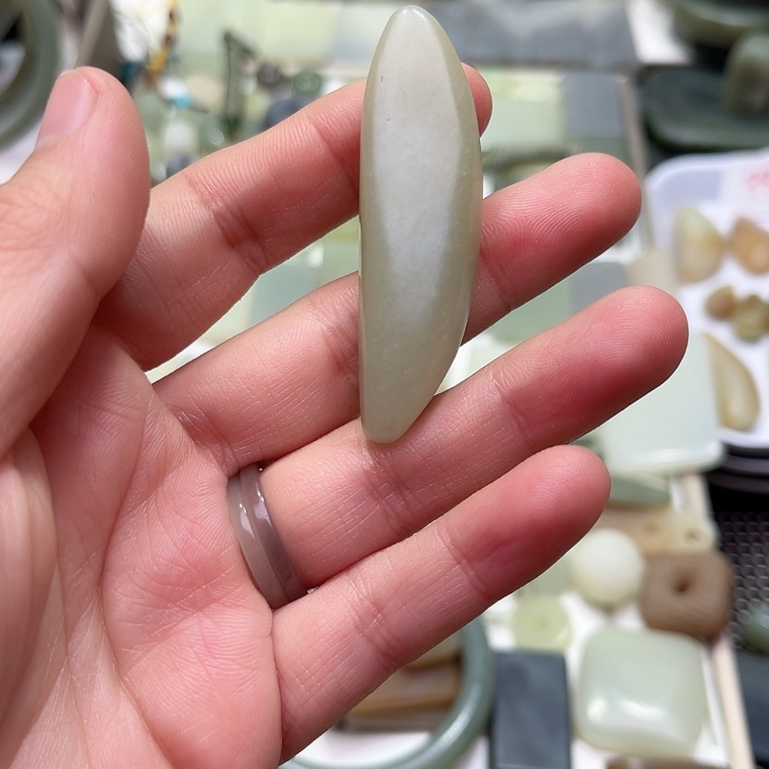 和田玉珠宝半成品未镶嵌