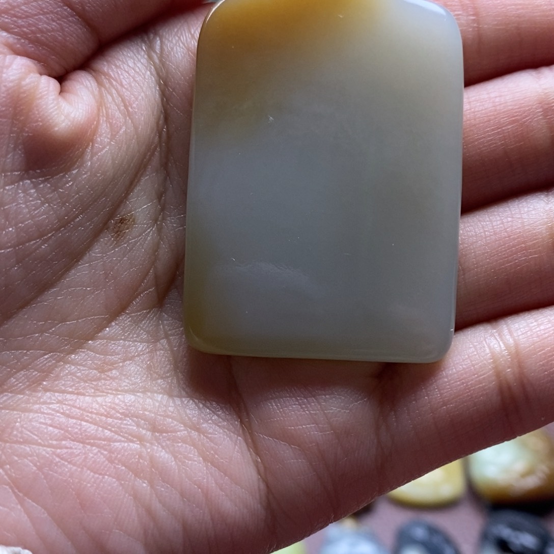 吊坠(不含链)未镶嵌和田玉（糖玉）