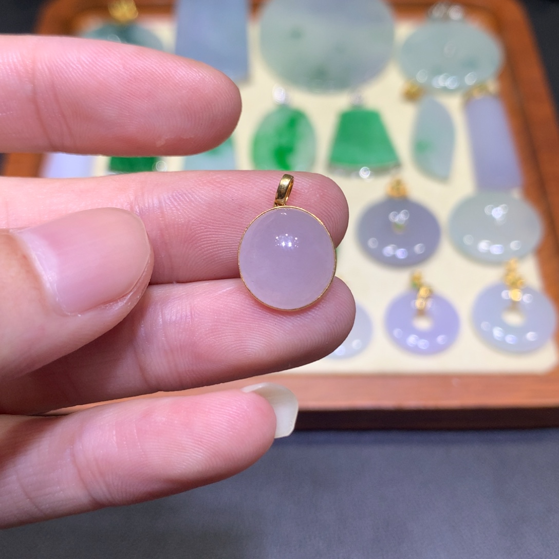 吊坠(不含链)18K金镶嵌翡翠