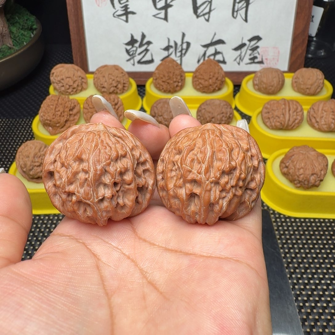 文玩核桃吊坠40房山磨42克➕，福利