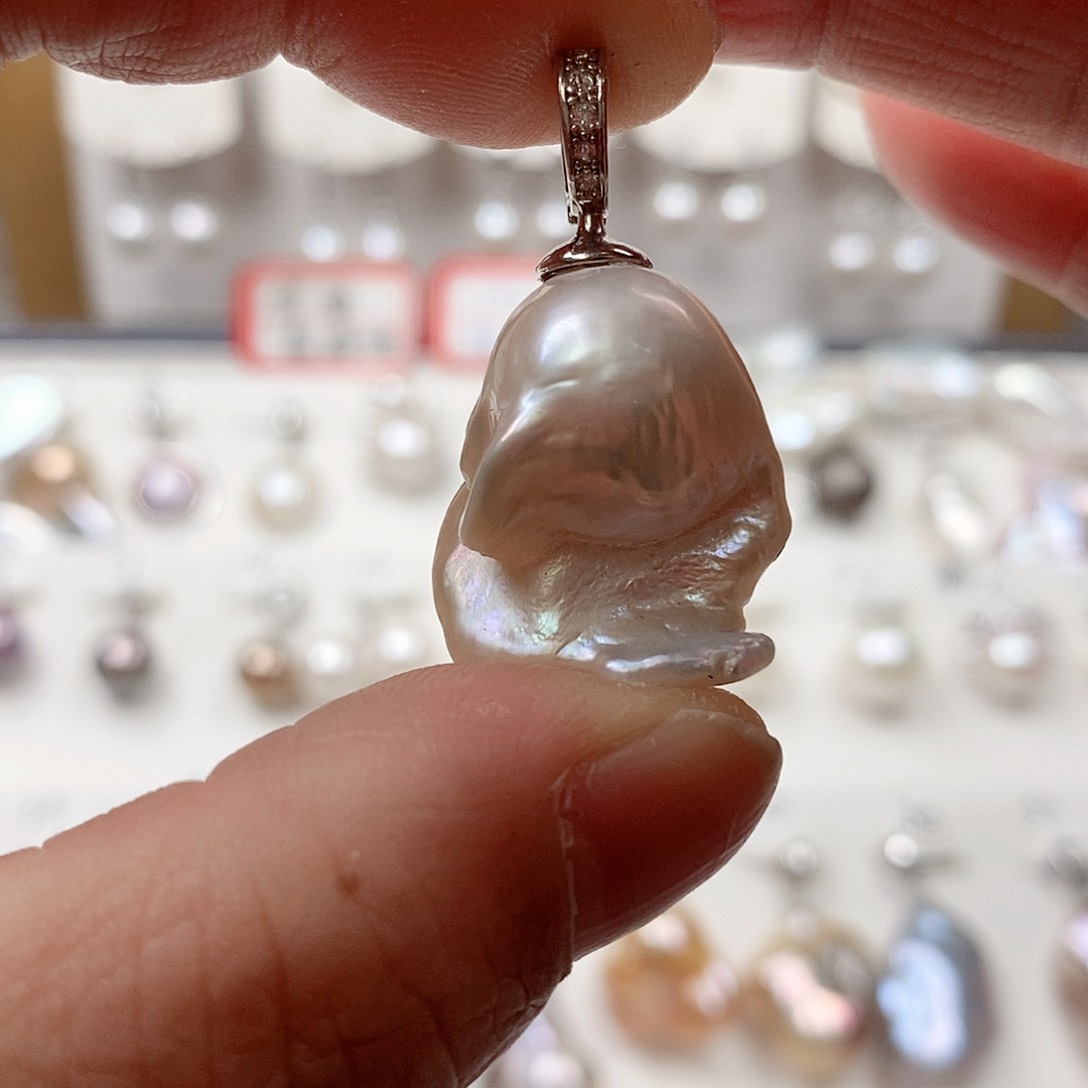 淡水珍珠合金颈饰