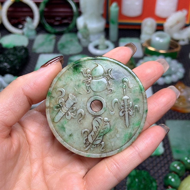 竹****翡翠未镶嵌挂件清