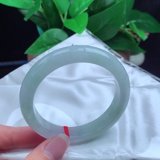 翡翠手镯未镶嵌      正圈54-55 冰晴色