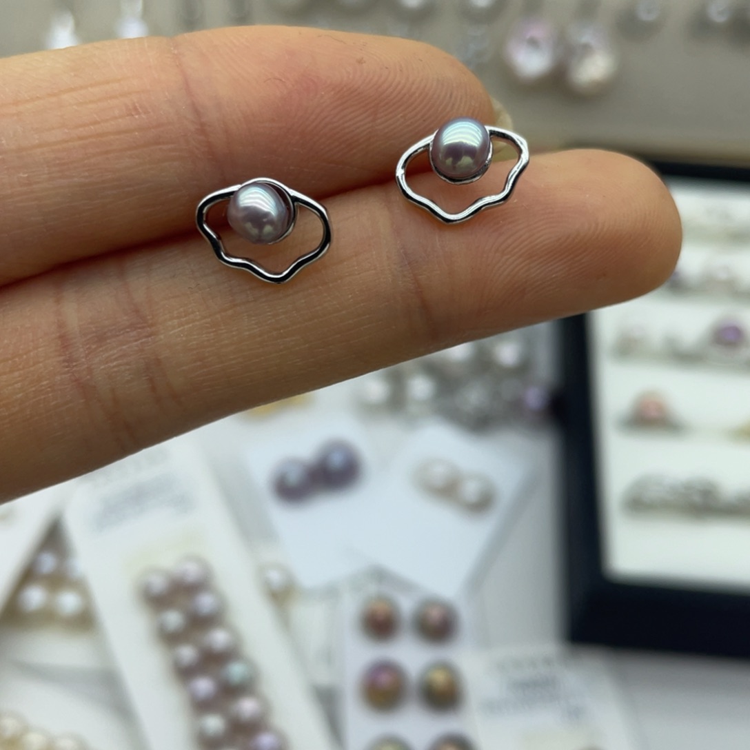 银S925镶嵌耳钉淡水珍珠