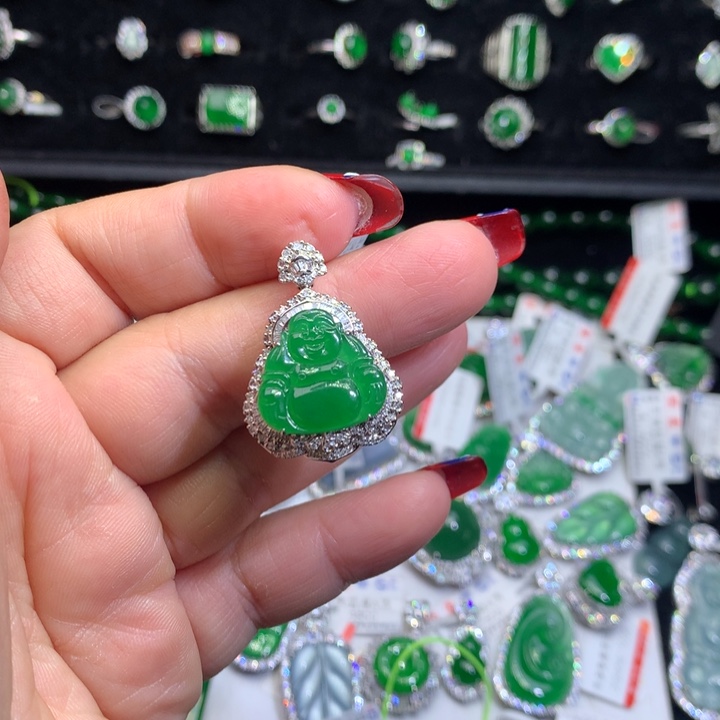 【闪购商品】翡翠颈饰18K金镶嵌天然翡翠