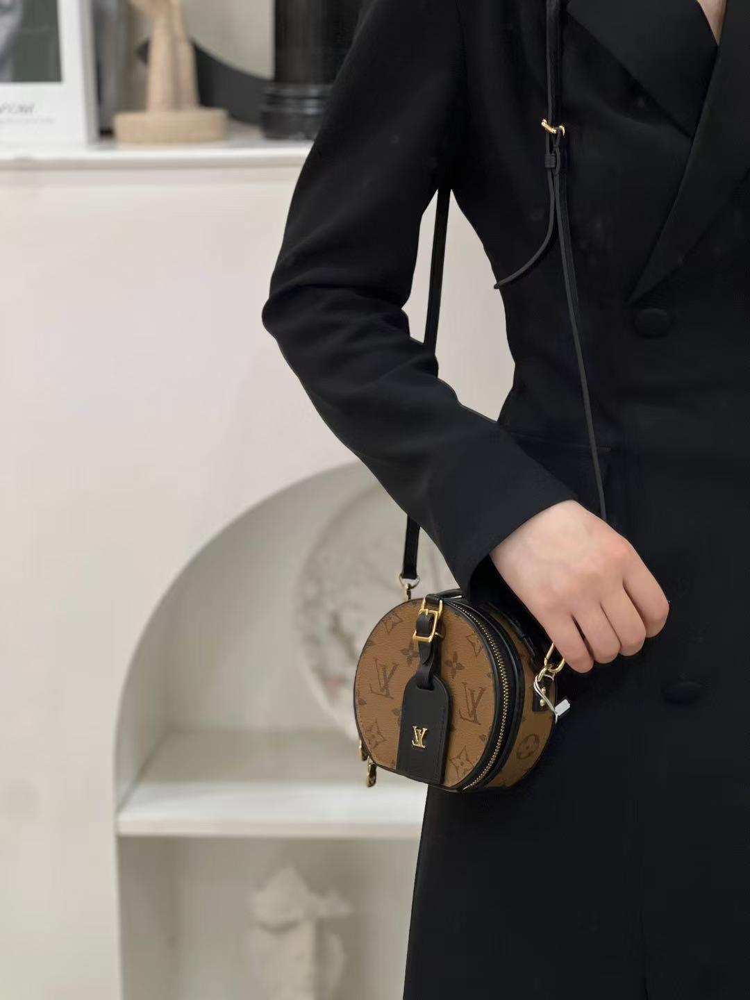 99新 LouisVuitton/路易威登 LV硬饼mini黑拼包//无公价/严选