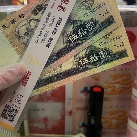 萧*在干嘛我想和他在一起