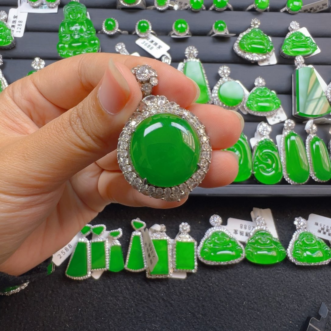 翡翠银S925镶嵌颈饰