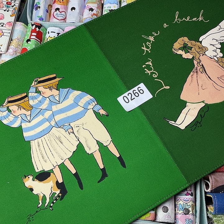 织绣A4活页收纳266