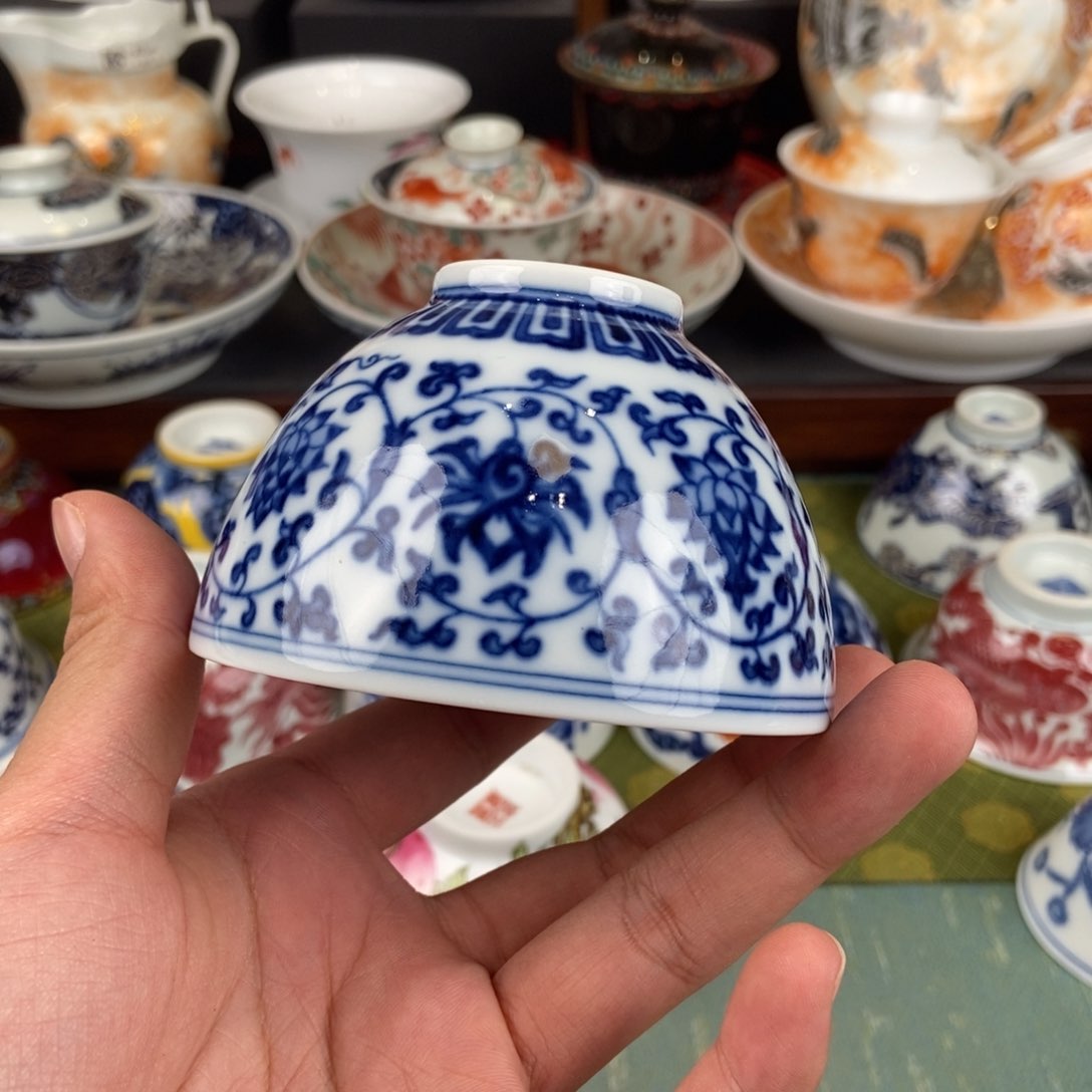 陶瓷的设计师是一个