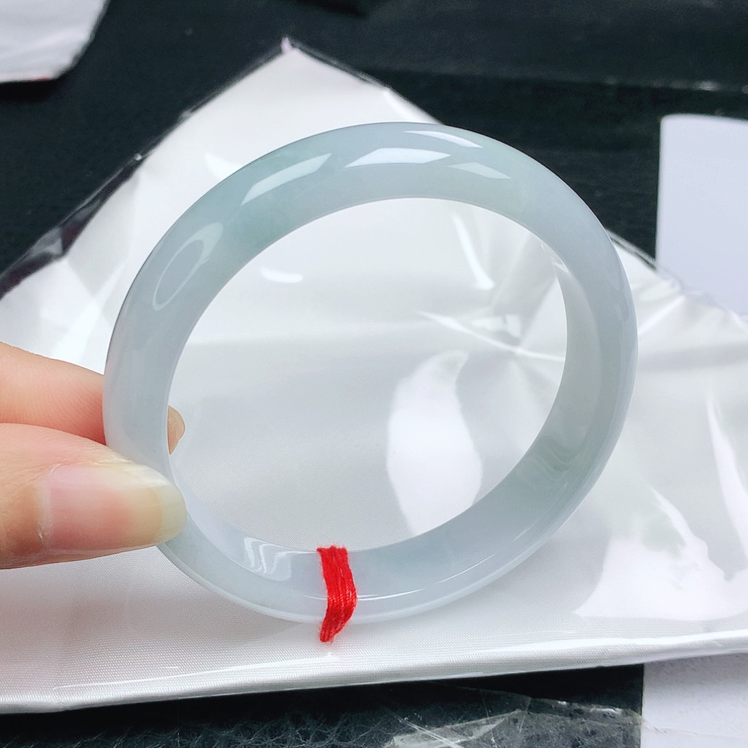 翡翠手镯未镶嵌正
