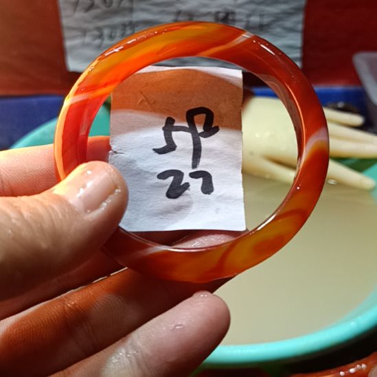 玛瑙/玉髓手镯未镶嵌