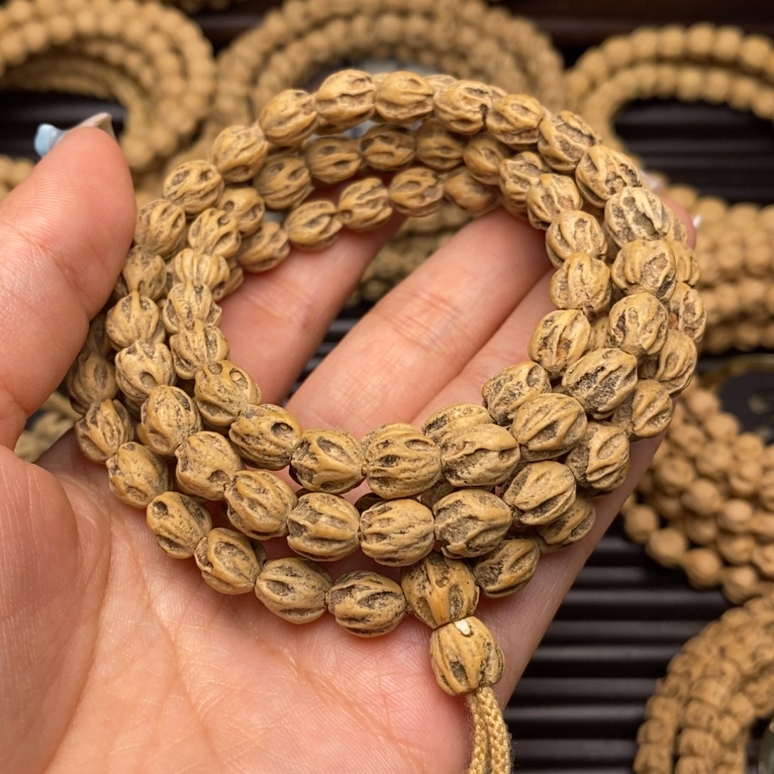 柏香籽/百香籽吊坠H***.