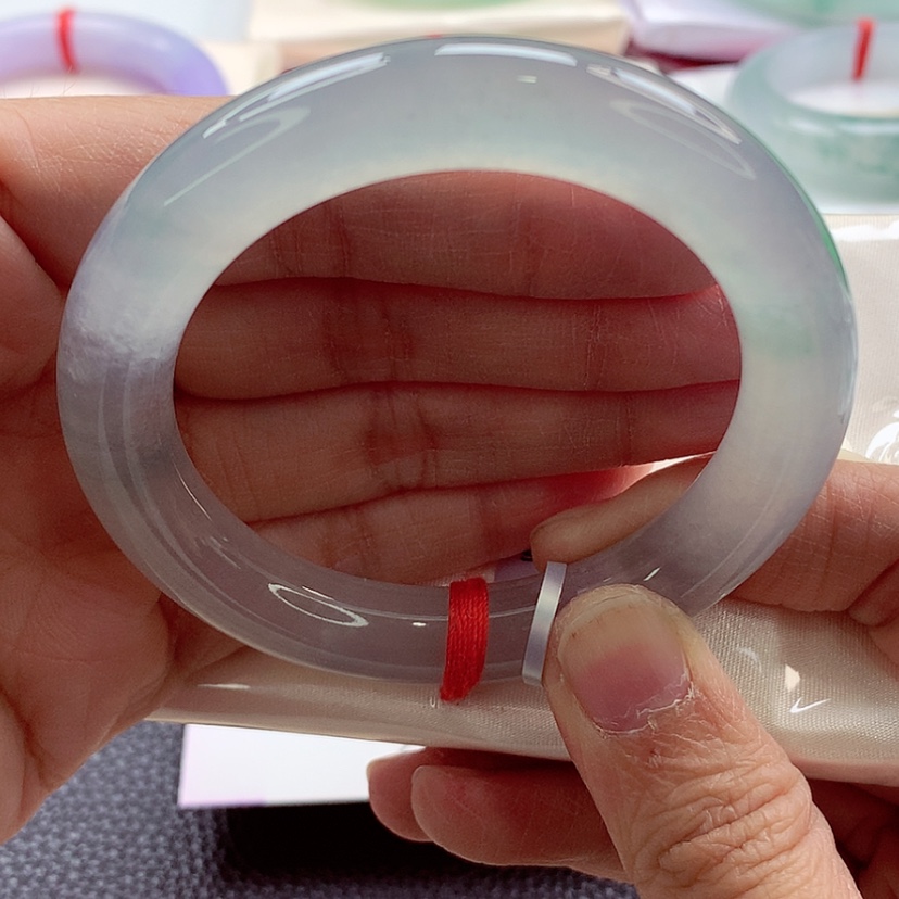 【闪购商品】翡翠手镯（圆镯）未镶嵌蓝钢毕业A