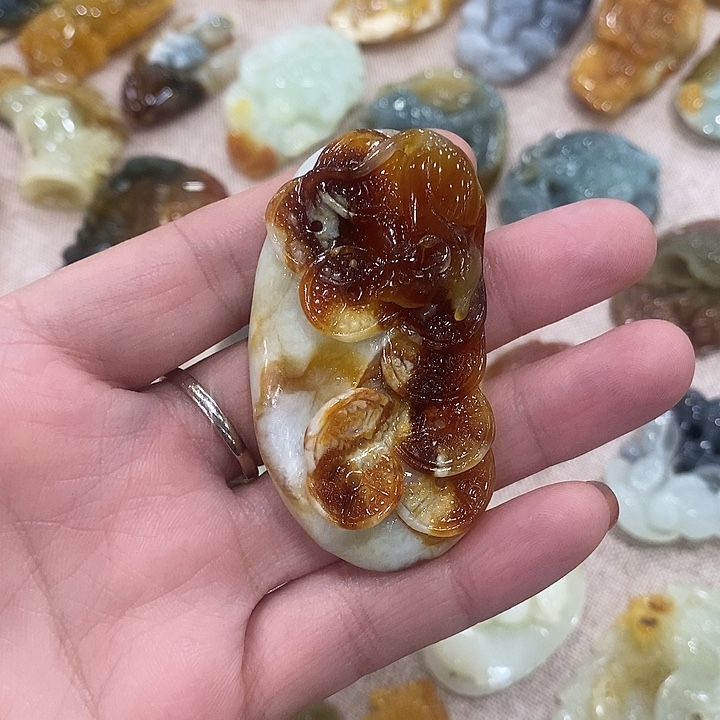 蛇纹石玉合金颈饰
