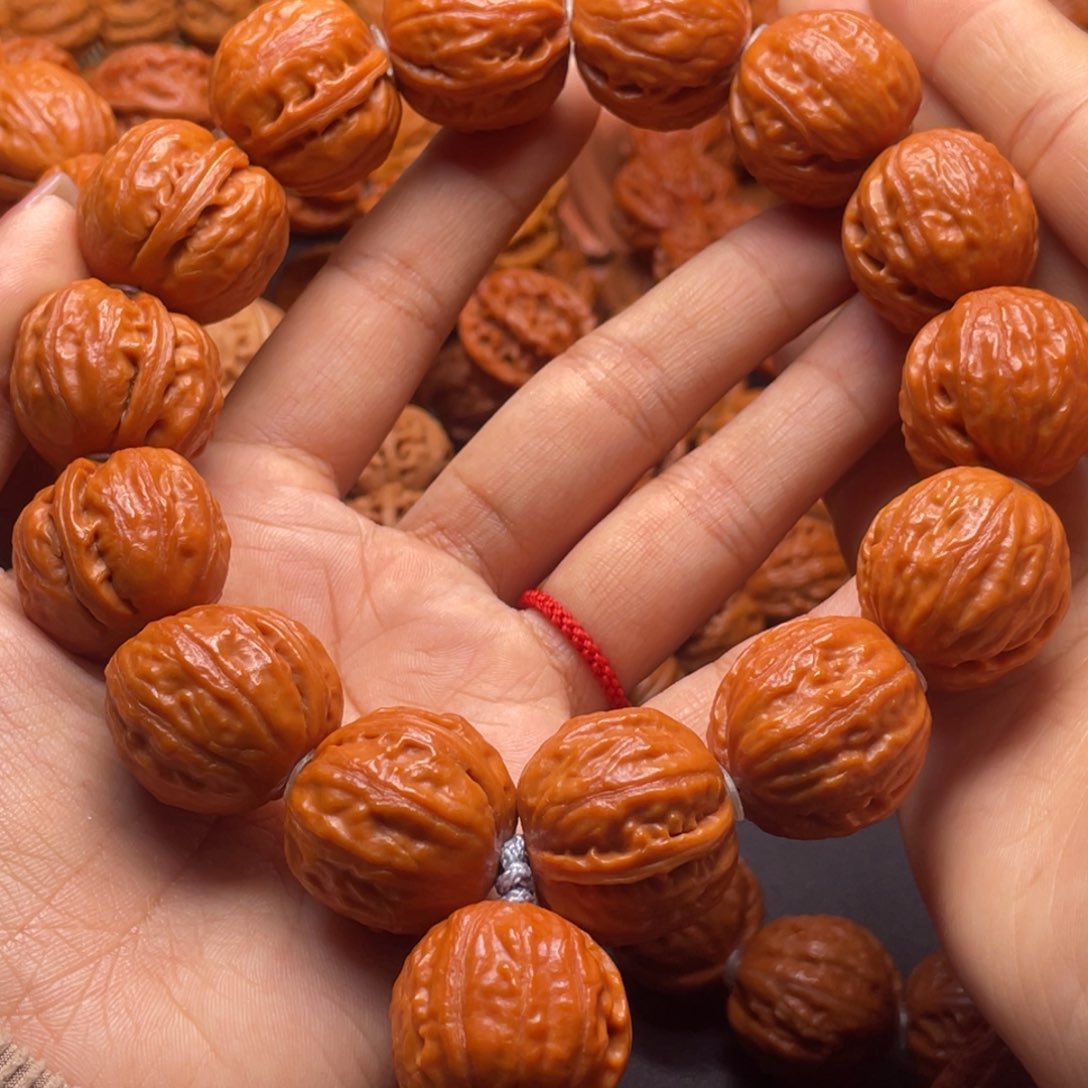 文玩核桃手串张*哥大足球