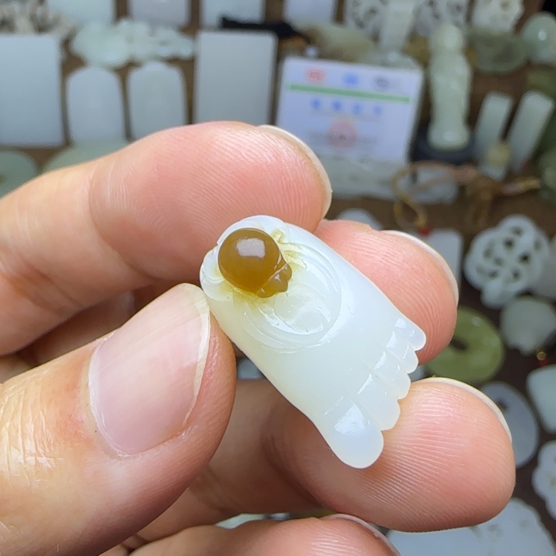 和田玉未镶嵌挂件