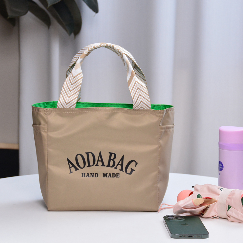 新款夏季外出上班族轻便手提袋网红多巴胺手提包手提包外出小拎包