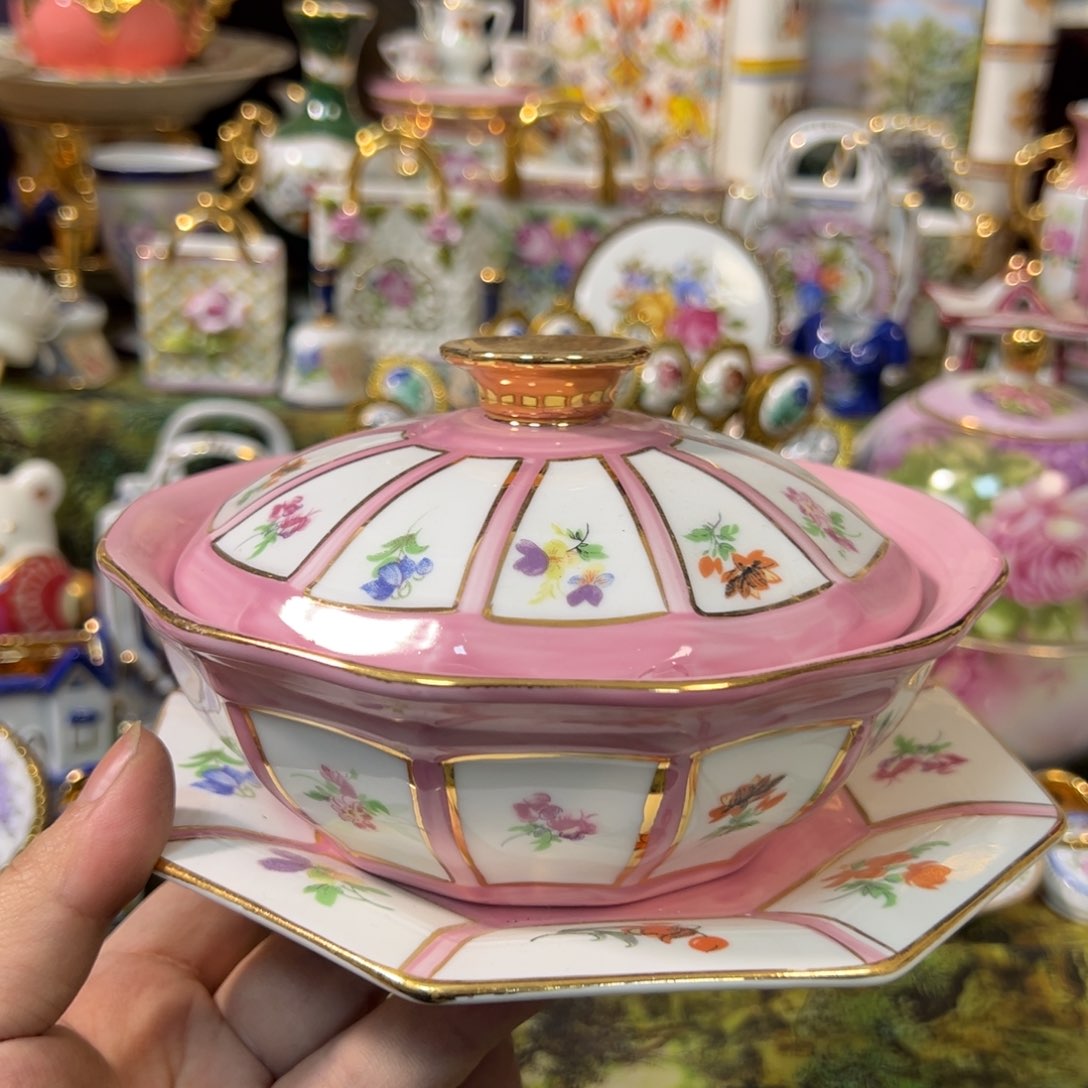 摆件鹿与海陶瓷家居用品有限公司