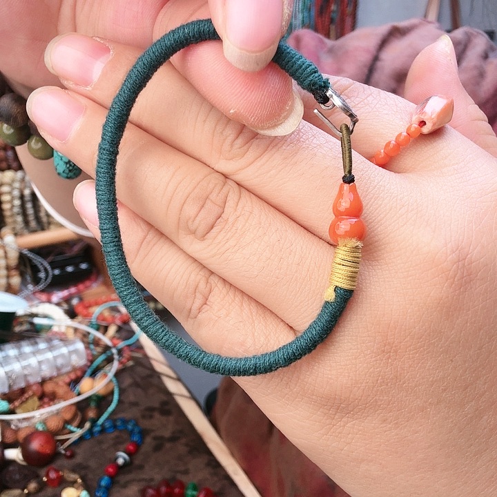 南红玛瑙手链未镶嵌