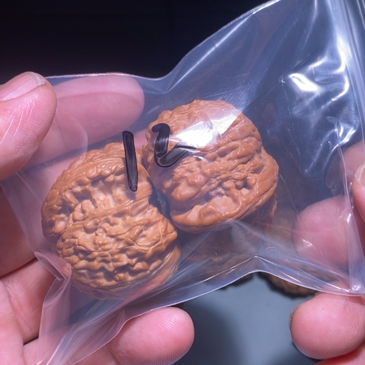 文玩核桃把件12的的一