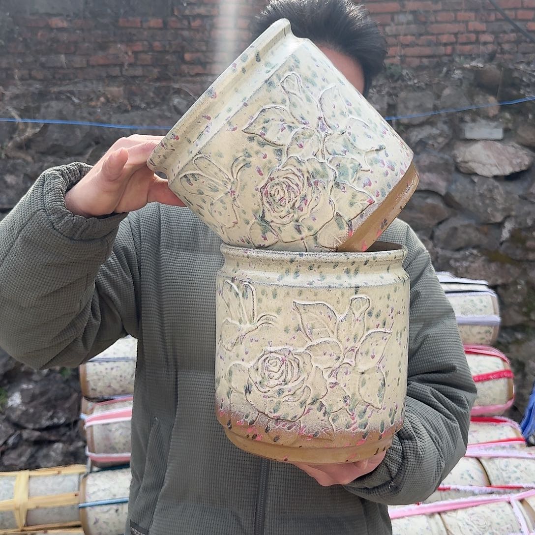 紫砂花盆口20高20（蝶恋花彩两个