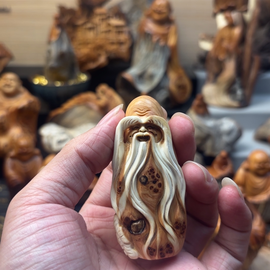 满***瀷柏木太行崖柏手工雕刻