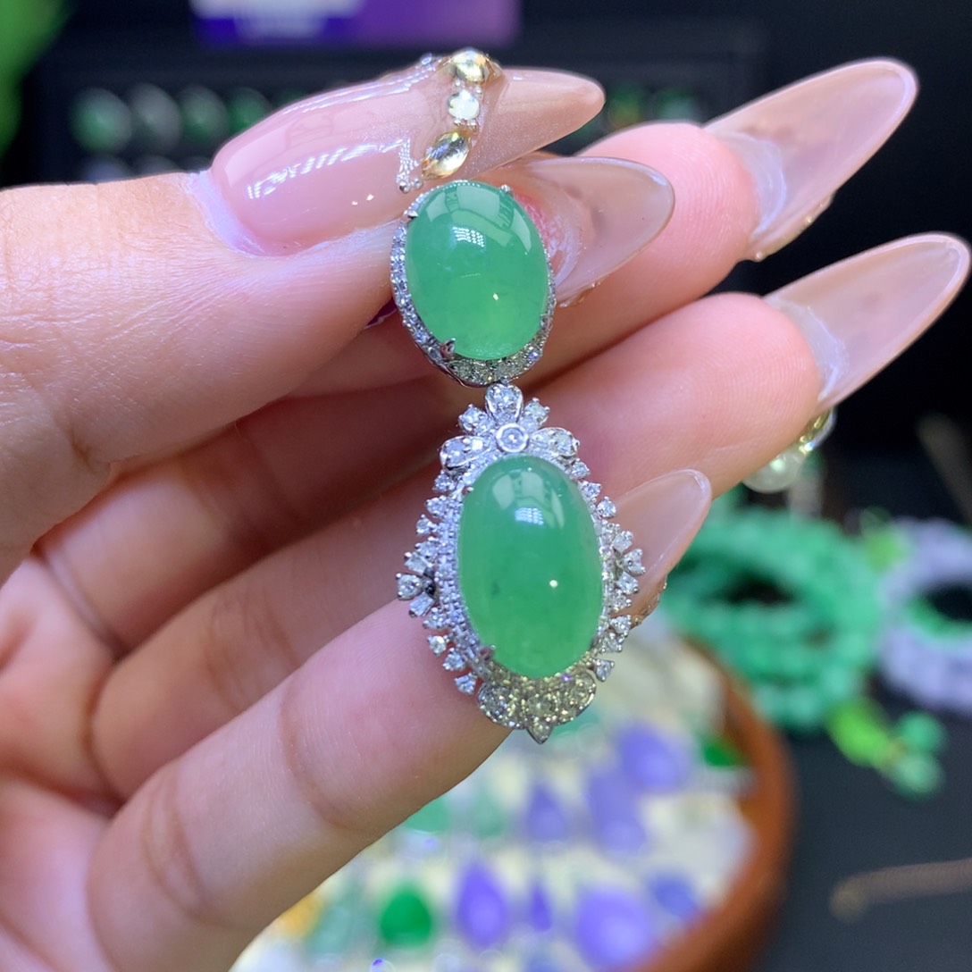 翡翠颈饰18K金镶嵌天然