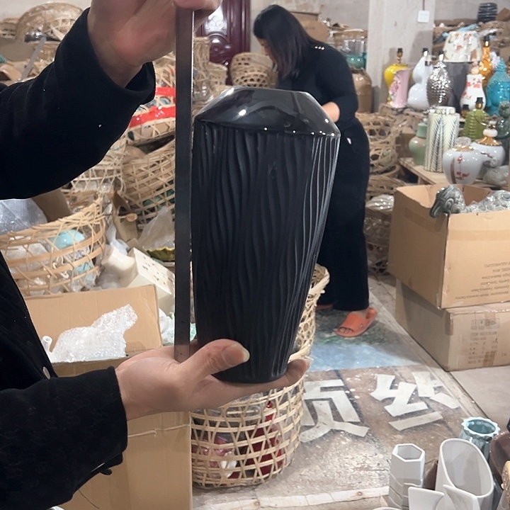 瓶高度24厘米口径5厘米微瑕捡漏