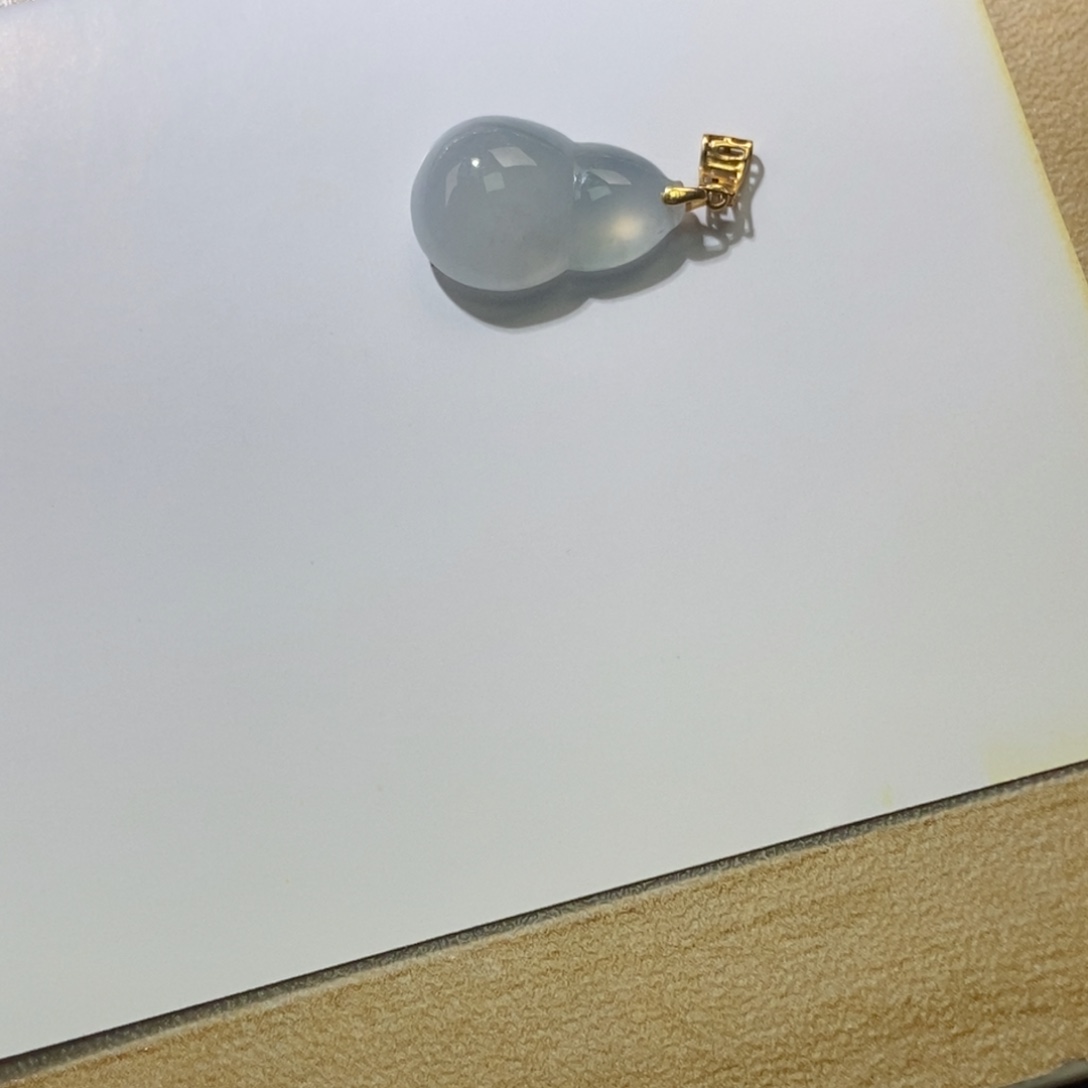 翡翠颈饰未镶嵌天然