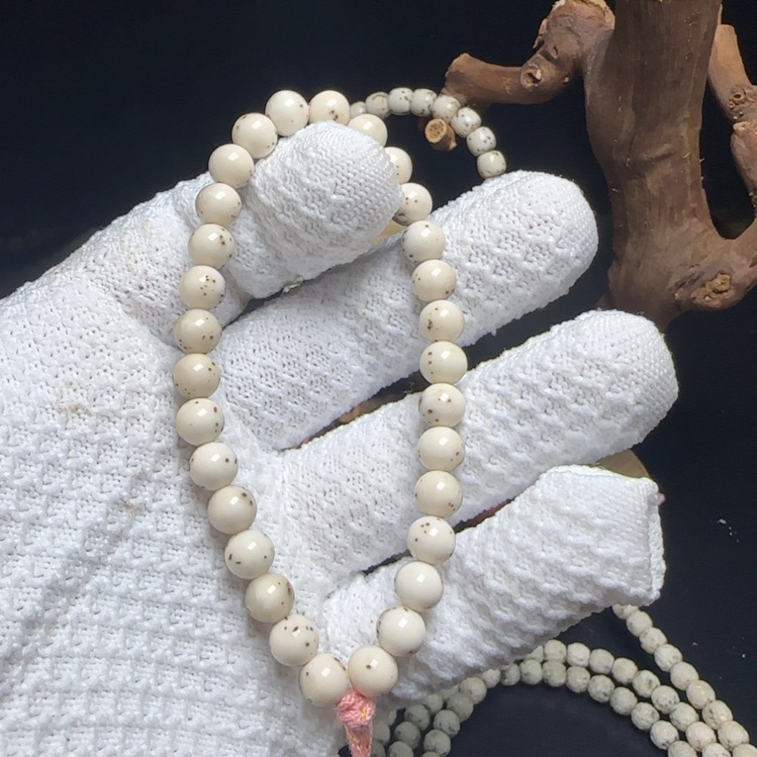 星月菩提手串7.5圆玉化龙蛋手持