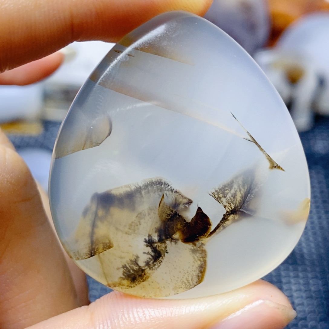 玛瑙/玉髓未镶嵌珠宝奇石