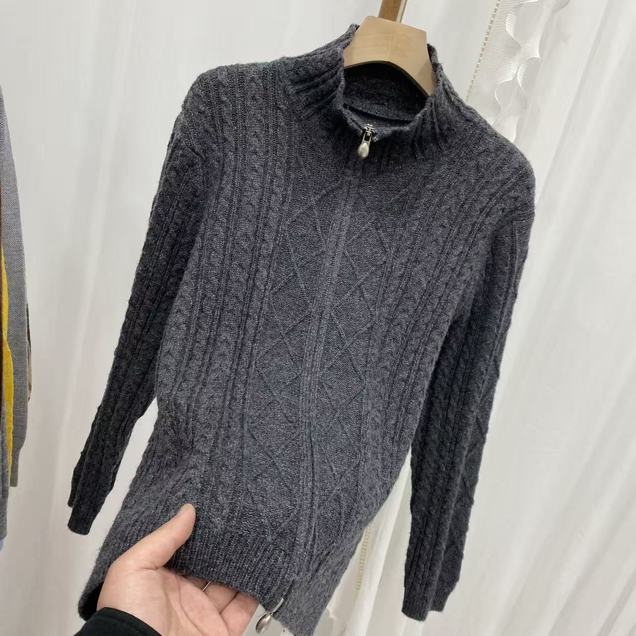 【菱格麻花开衫灰】时尚百搭休闲针织衫