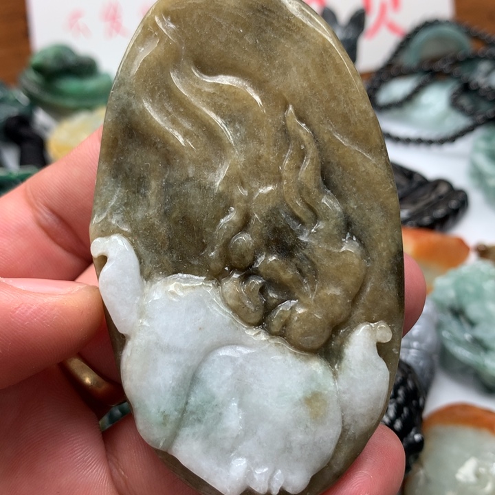 翡翠颈饰未镶嵌保真天然A货翡翠