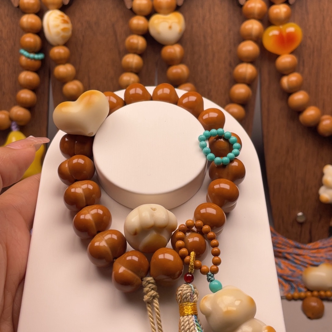 朱***！吊坠猴头核桃全品无暇毕业级爱心屁桃16.2尺寸手工款