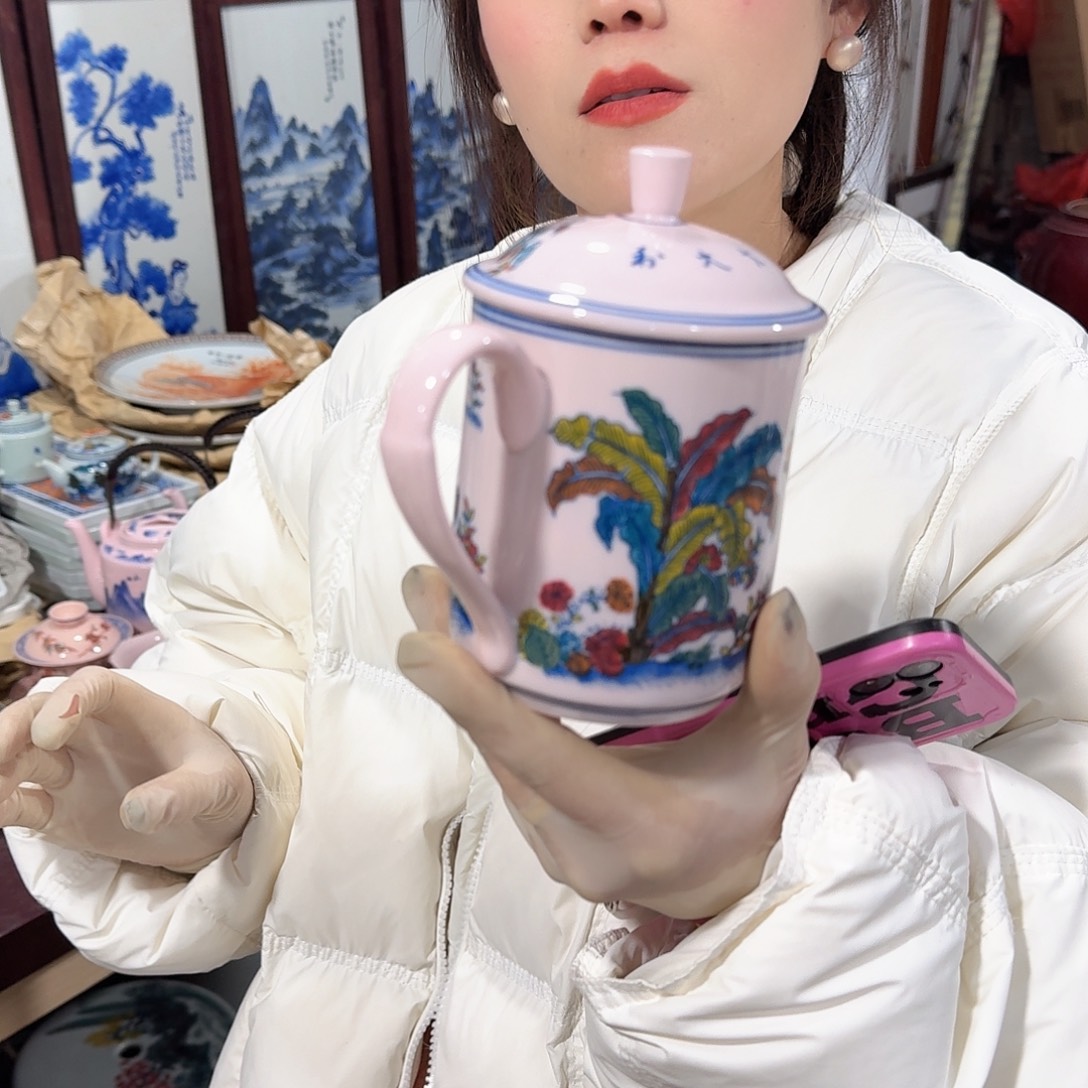 瓷摆件//////景德镇陶瓷瓷器。红。