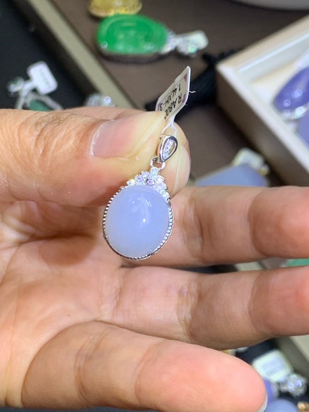 蛋面吊坠2.10天然A货翡翠